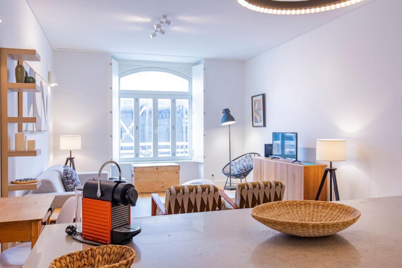 Modern Rustic Flat In Santos By Lovelystay Lisboa Екстериор снимка