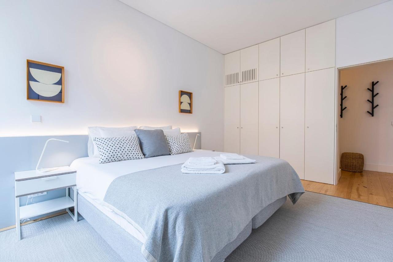 Modern Rustic Flat In Santos By Lovelystay Lisboa Екстериор снимка
